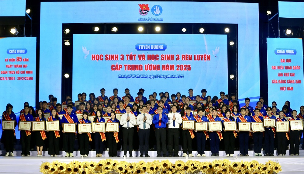 TP.Hồ Chí Minh kỷ niệm 76 năm Ngày truyền thống học sinh, sinh viên